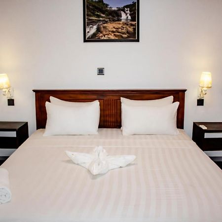 Surf & Party Weligama Pansiyon Dış mekan fotoğraf