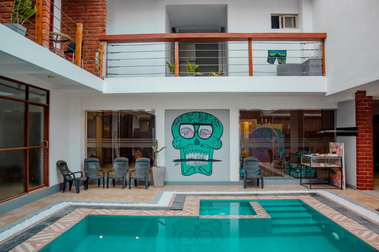 Surf & Party Weligama Pansiyon Dış mekan fotoğraf