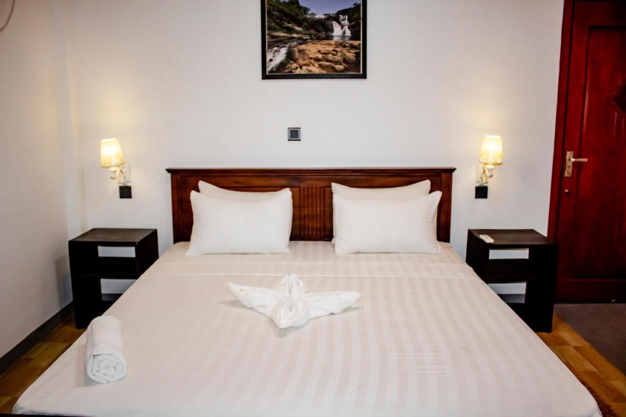 Surf & Party Weligama Pansiyon Dış mekan fotoğraf