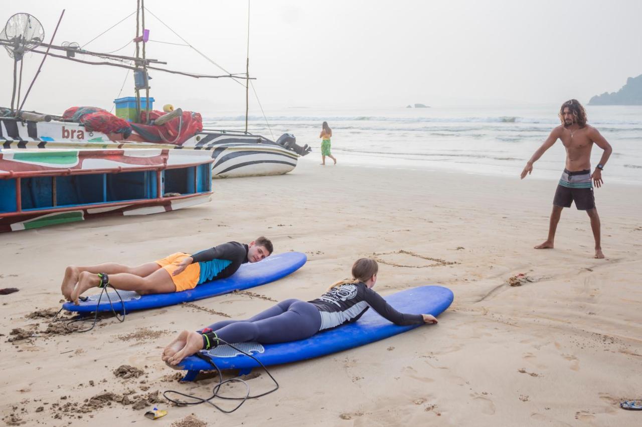 Surf & Party Weligama Pansiyon Dış mekan fotoğraf