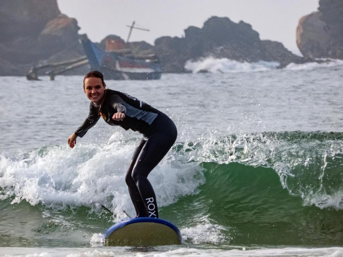 Surf & Party Weligama Pansiyon Dış mekan fotoğraf