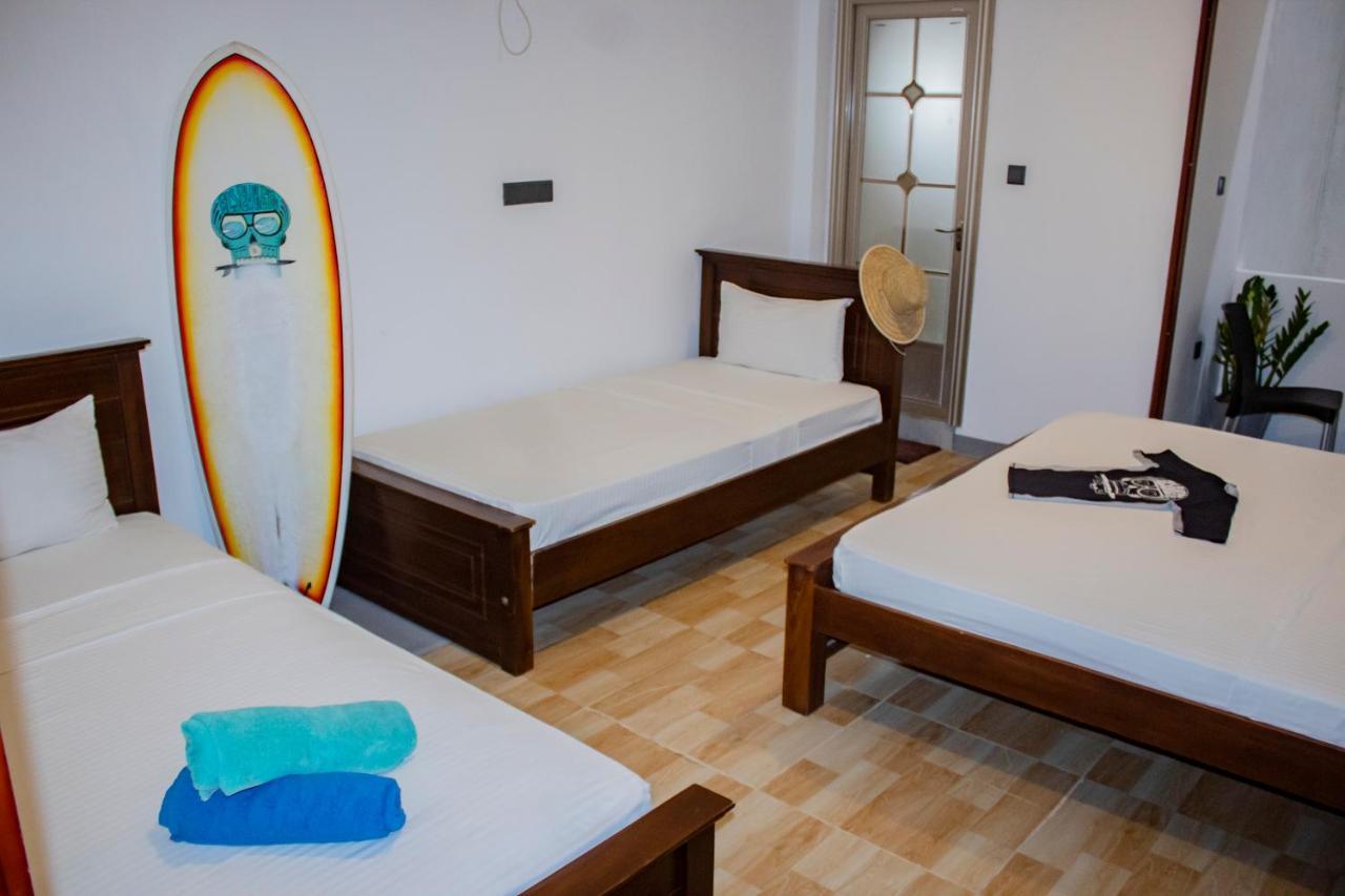 Surf & Party Weligama Pansiyon Dış mekan fotoğraf